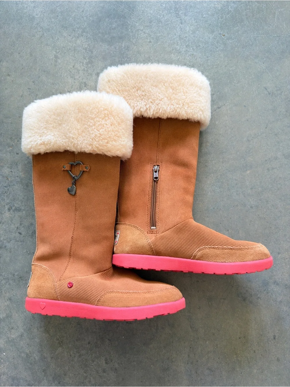 UGG Girls Tall Chestnut Shearling Boots Pink Sole Heart Charm Size 3